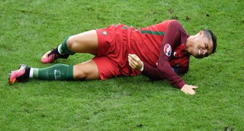 صباحك أوروبي.. يويفا قد يعاقب رونالدو.. فان بيرسي على أعتاب برشلونة.. ومو لا يهتم بالهزيمة الكبيرة 